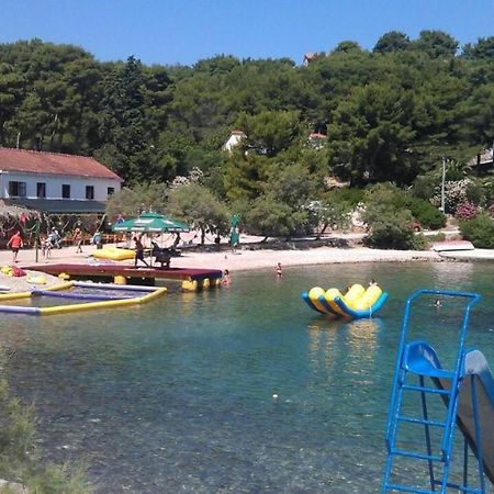 Apartments Vlado - 50M From The Sea Rogač Zewnętrze zdjęcie